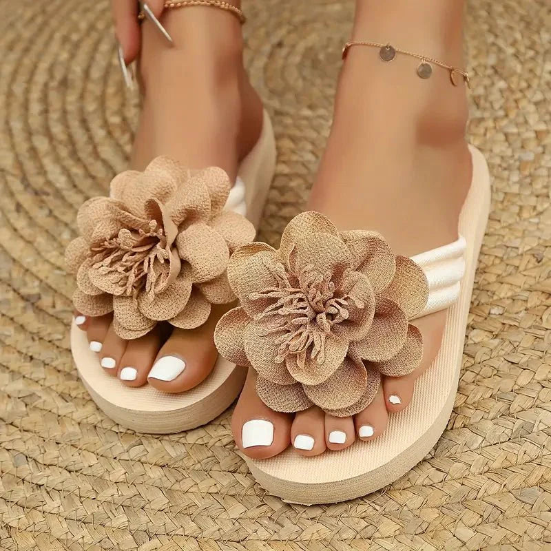 Nova | Damen Plateau Sandalen Mit Blumenriemen