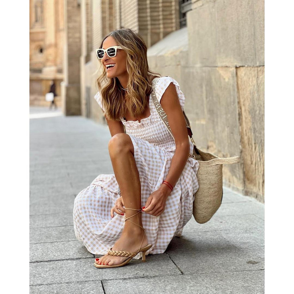 Thea | Gesmoktes Maxi Kleid Mit Flatterärmeln