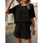 Chloe | Damen Zweiteiliges Set Mit Lockerem Oberteil Und Shorts Mit Kordelzug