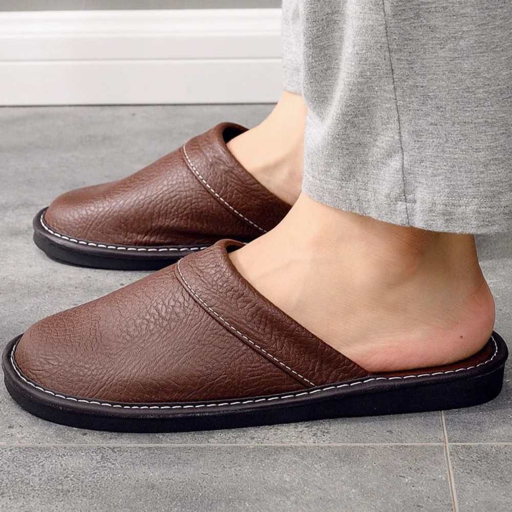 Lucas | Herren Hausschuhe Mit Slip-On Design Und Geschlossener Zehenpartie
