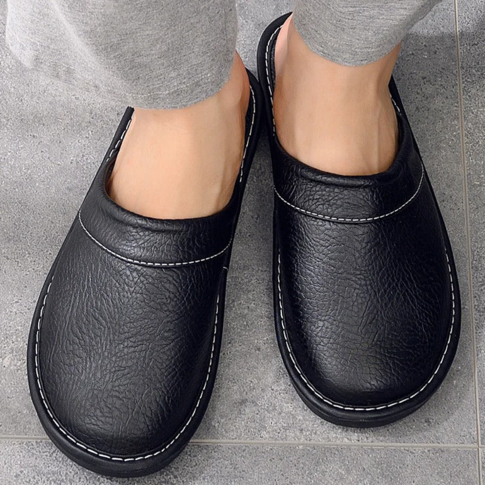 Lucas | Herren Hausschuhe Mit Slip-On Design Und Geschlossener Zehenpartie