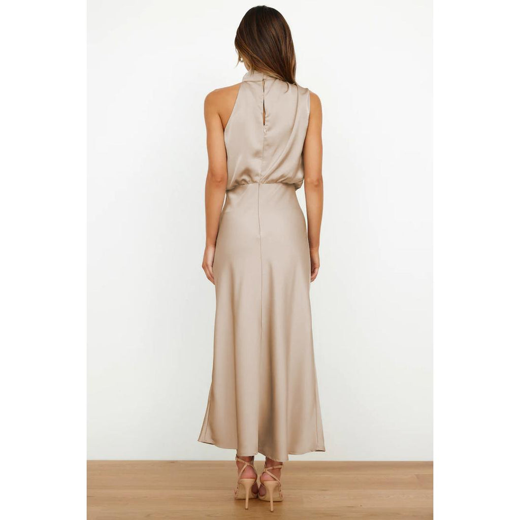 Evelyn | Damen Abendkleid aus Satin mit Neckholder-Ausschnitt