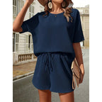 Chloe | Damen Zweiteiliges Set Mit Lockerem Oberteil Und Shorts Mit Kordelzug