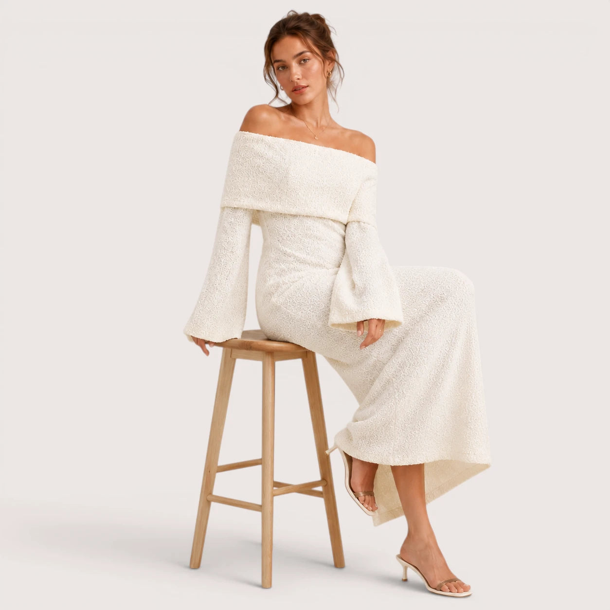 Isla | Damen Schulterfreies Midikleid Mit Langarm