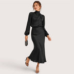 Audrey | Damen Satin Maxikleid Mit Hohem Kragen Und Langarm