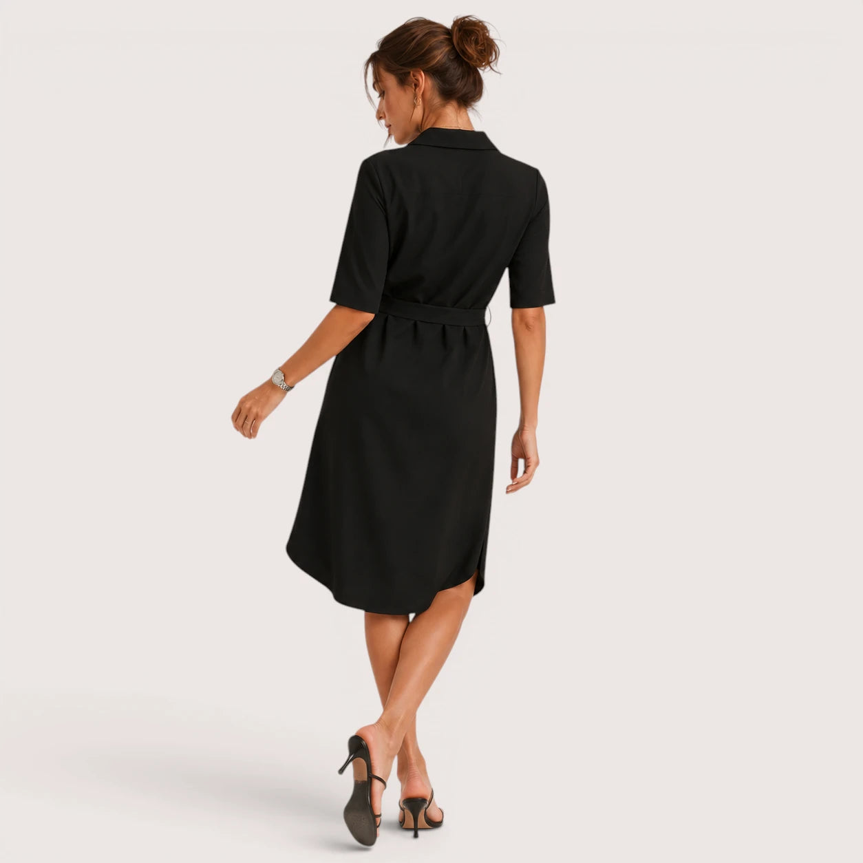 Renata | Damen Kleid Mit Lockerer Passform Und Bindegürtel