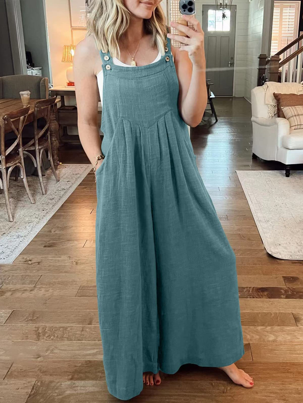 Valeria | Damen Jumpsuit Mit Weitem Bein Und Verstellbaren Trägerknöpfen