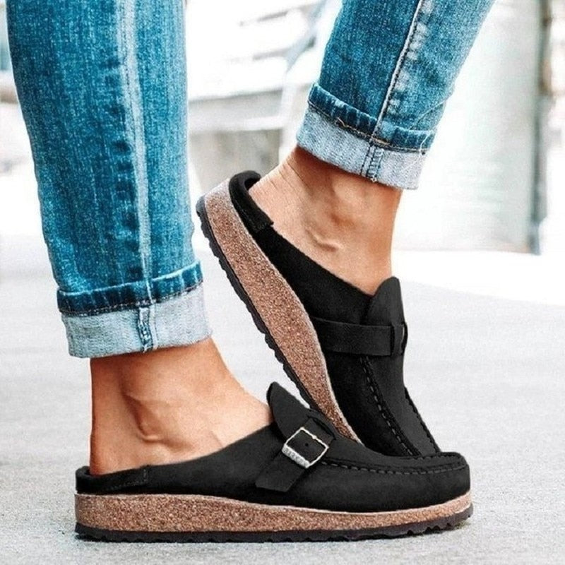 Tessa | Damen Slipper Mit Schnallenriemen Und Profilierter Sohle