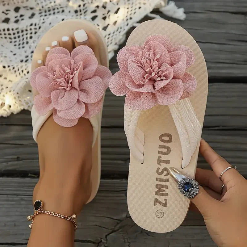 Nova | Damen Plateau Sandalen Mit Blumenriemen