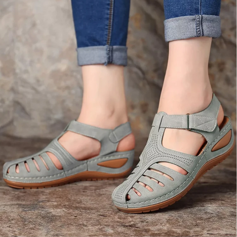 Selena | Damen Sandalen Mit Geschlossener Zehenpartie Und Cut-Out Design