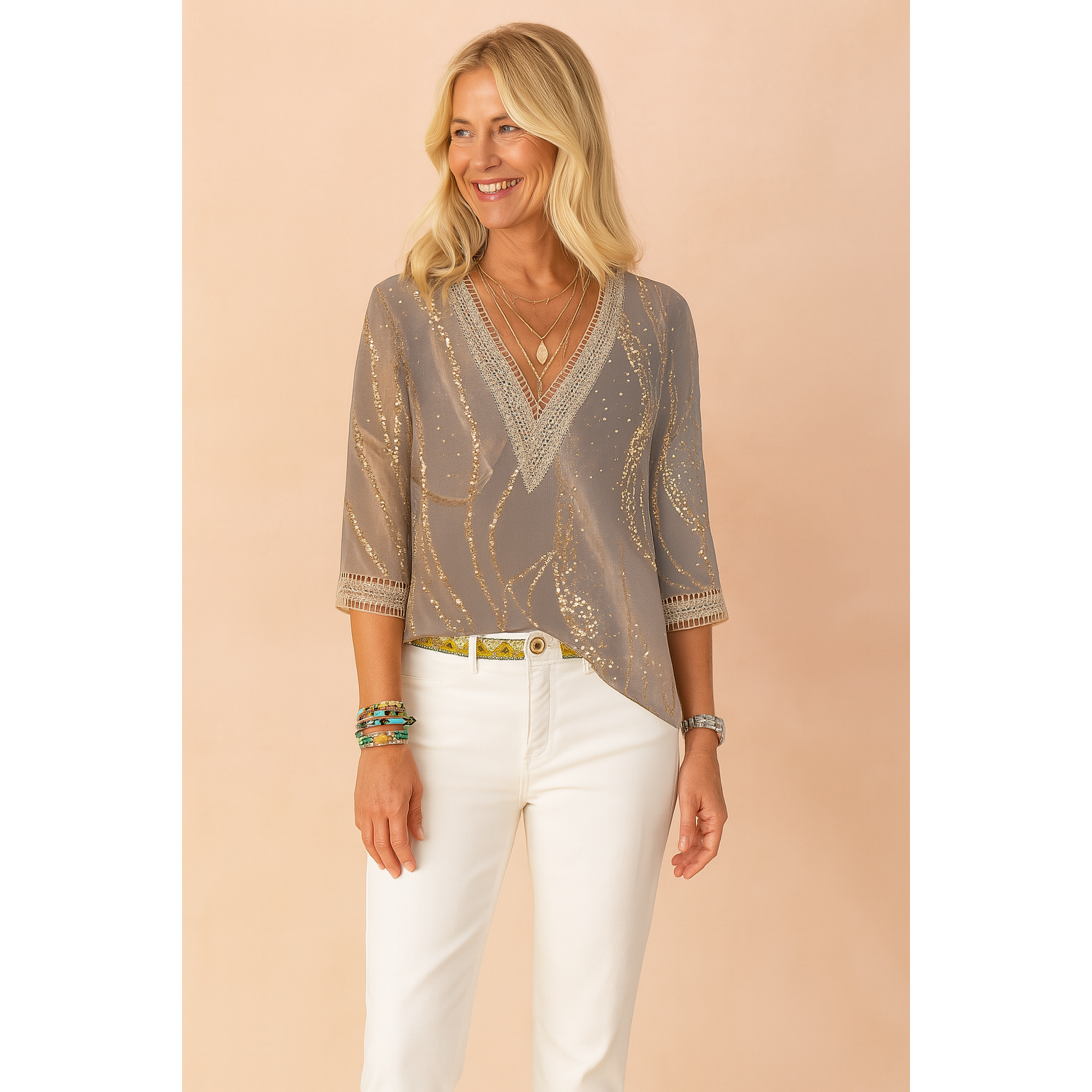 Selena | Damen Bluse Mit V-Ausschnitt Und Dezenter Musterung