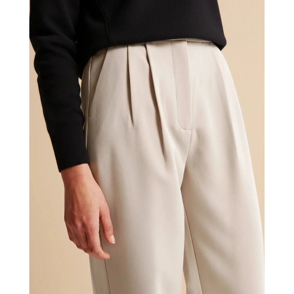 Quinn | Damen Hose Mit Hoher Taille Und Plissiertem Bein